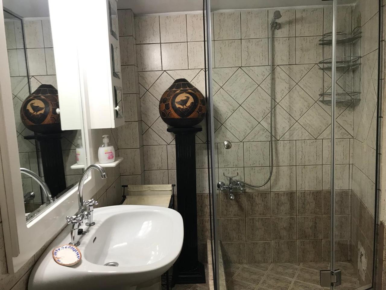 Artistic Designer Flat Appartamento Atene Esterno foto